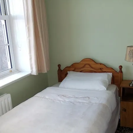 Holiday home Ivy House Holiday Knights Town
