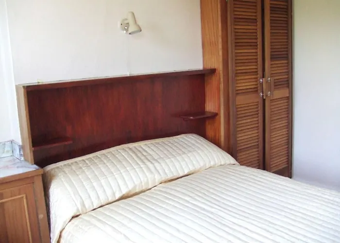 Ivy House Knights Town